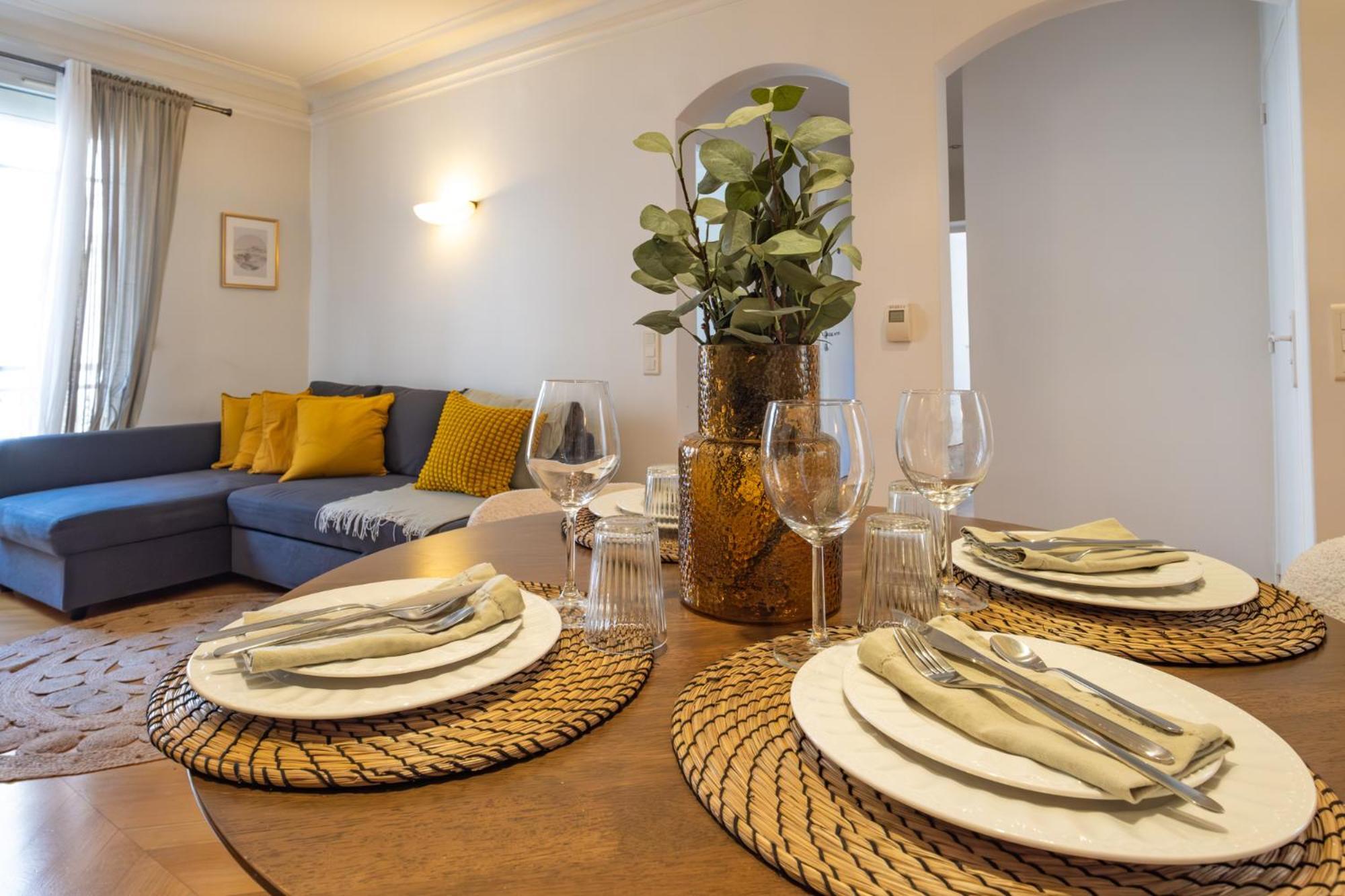 Spacious Apartment For 6 People Parigi Esterno foto