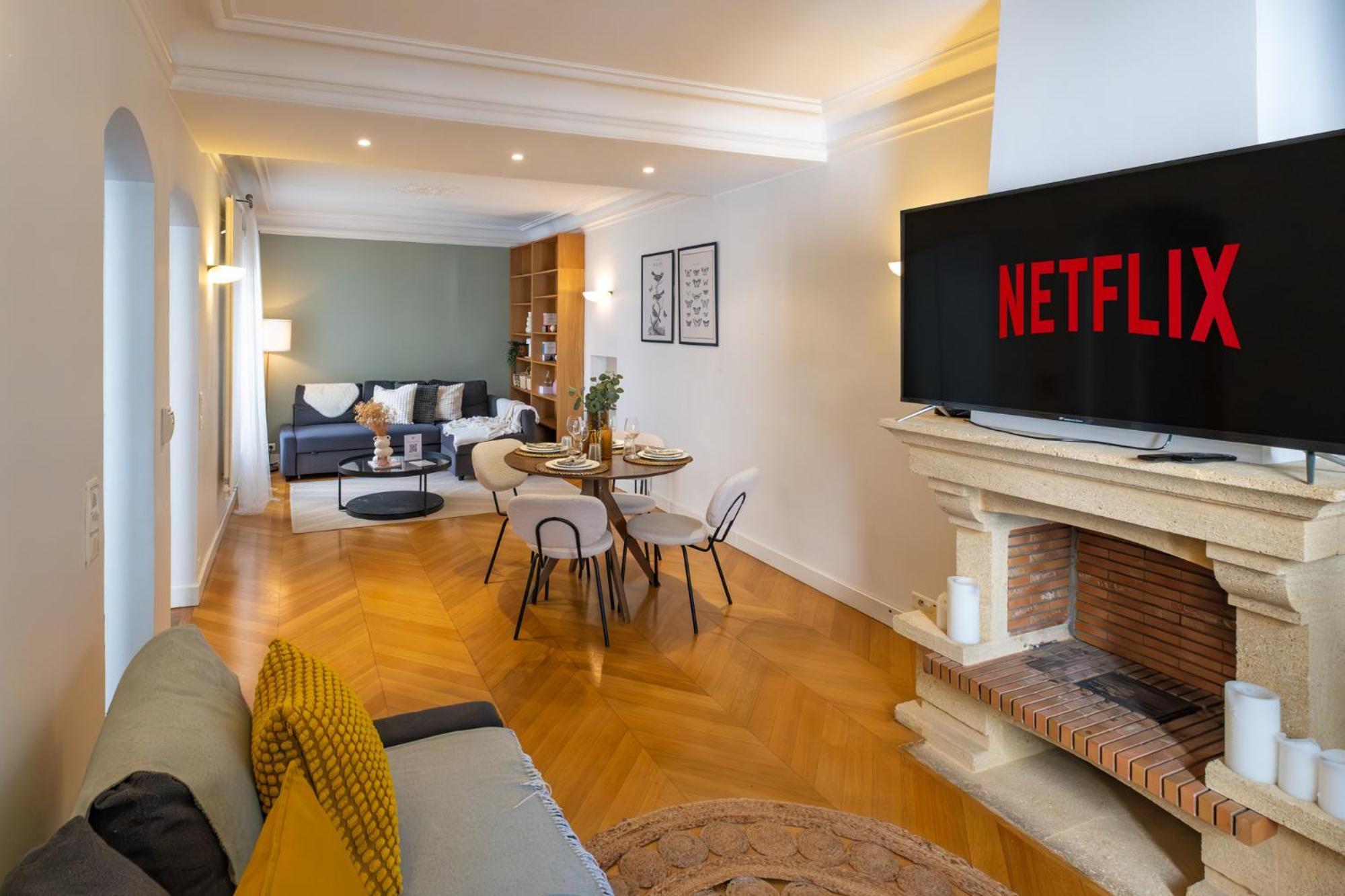 Spacious Apartment For 6 People Parigi Esterno foto