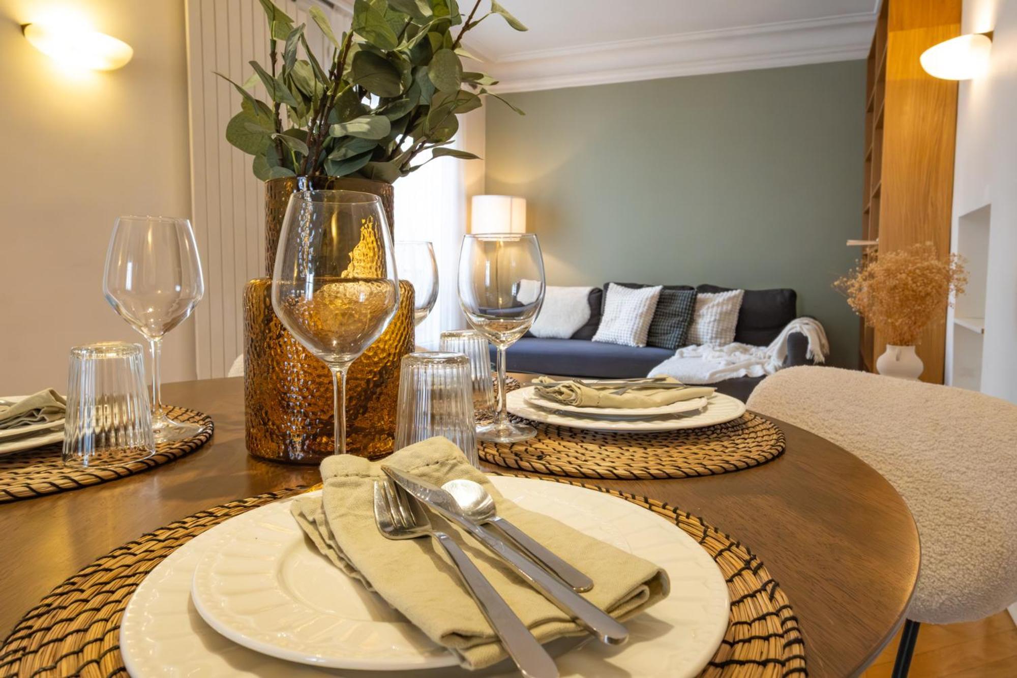 Spacious Apartment For 6 People Parigi Esterno foto